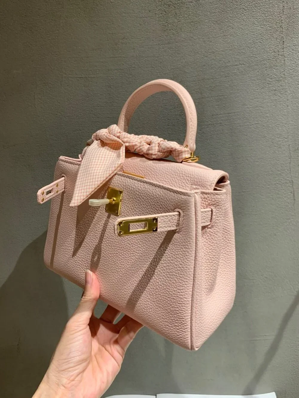 Classic Hermes Bags: A Stylish and Versatile Choice for Elegance